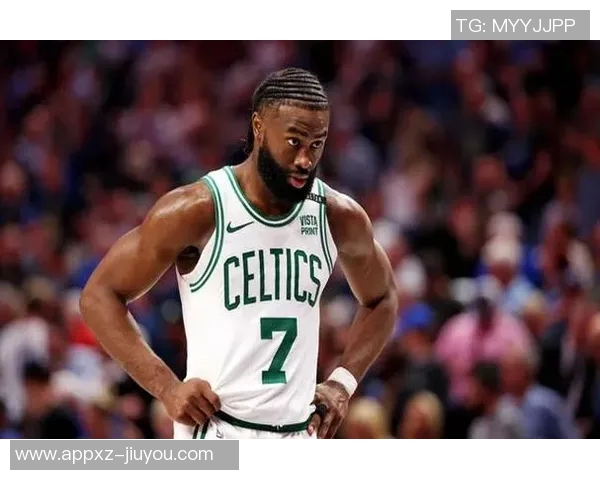 今天绿军主场迎战76人杰伦布朗伤愈复出助力球队争胜 今天绿军主场迎战76人杰伦布朗伤愈复出助力球队争胜