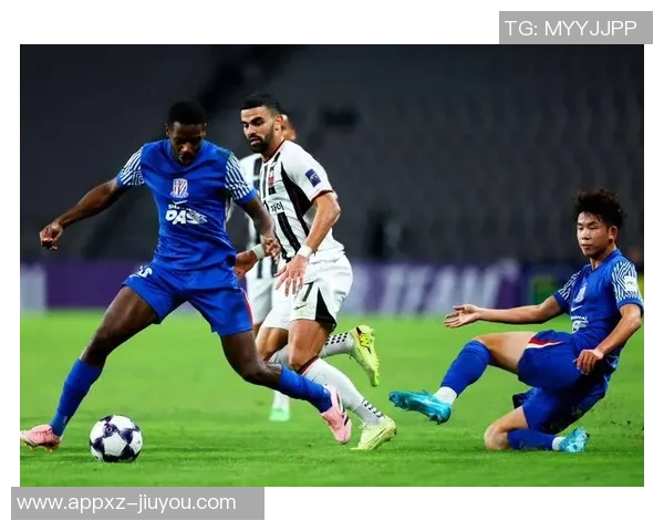 申花强势开局马纳法助攻路易斯破门球队2-0领先首尔