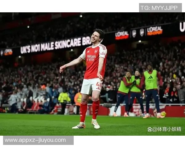 阿森纳海报发布特罗萨德单人出镜引发强强对话期待维拉之战